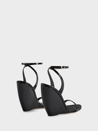 GINNYFER WEDGE