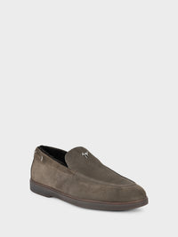THE MAUI MOCCASIN
