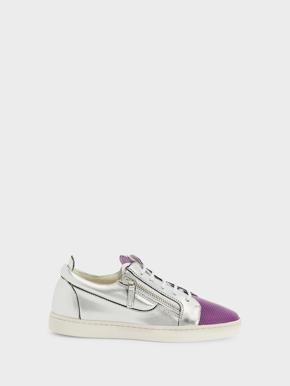 NICKI LOW TOP