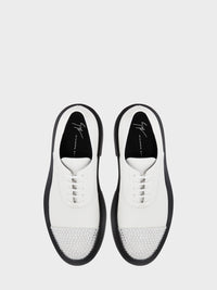 ARNHAU LACE UP