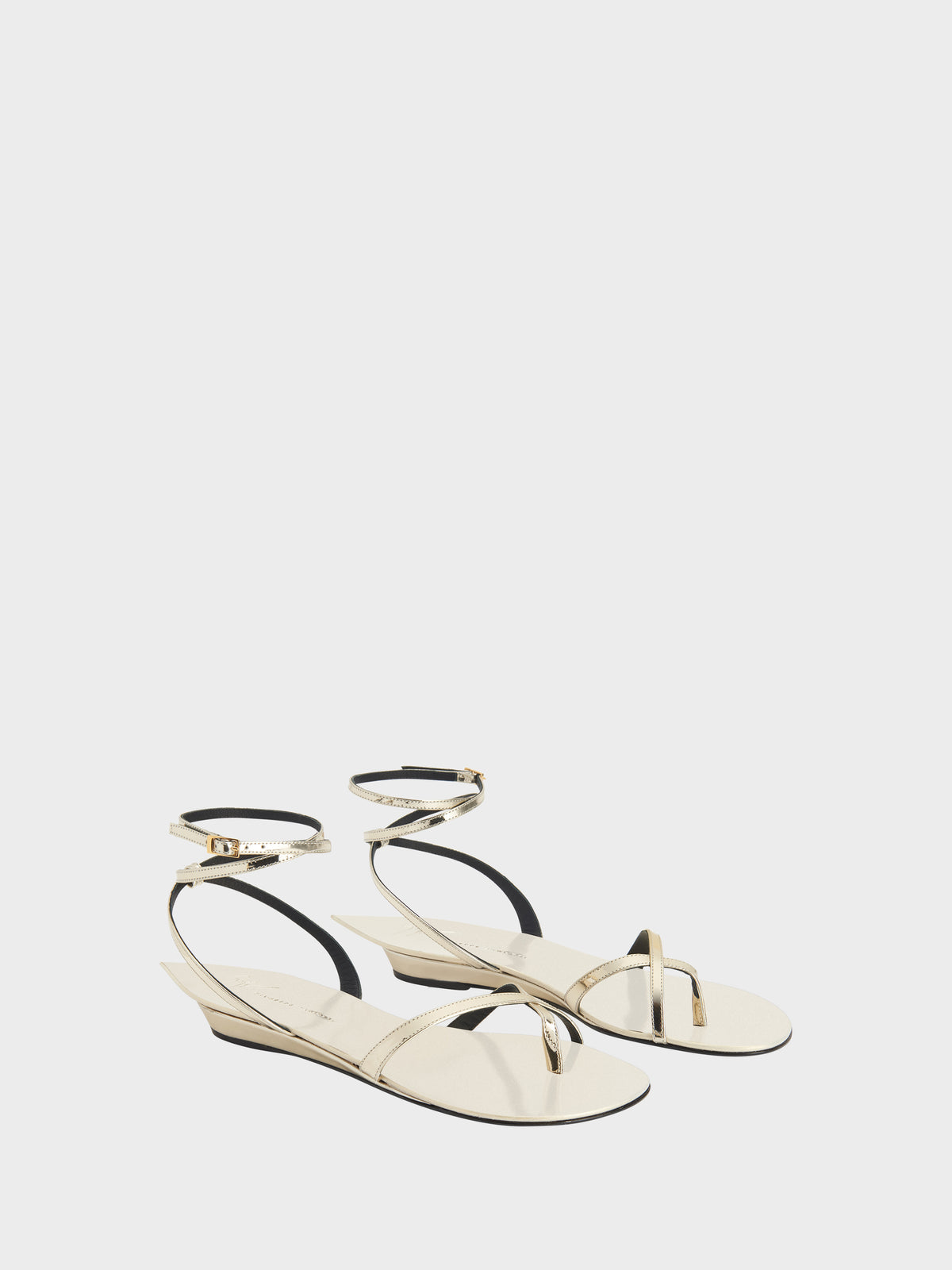 PRIS FLAT SANDAL