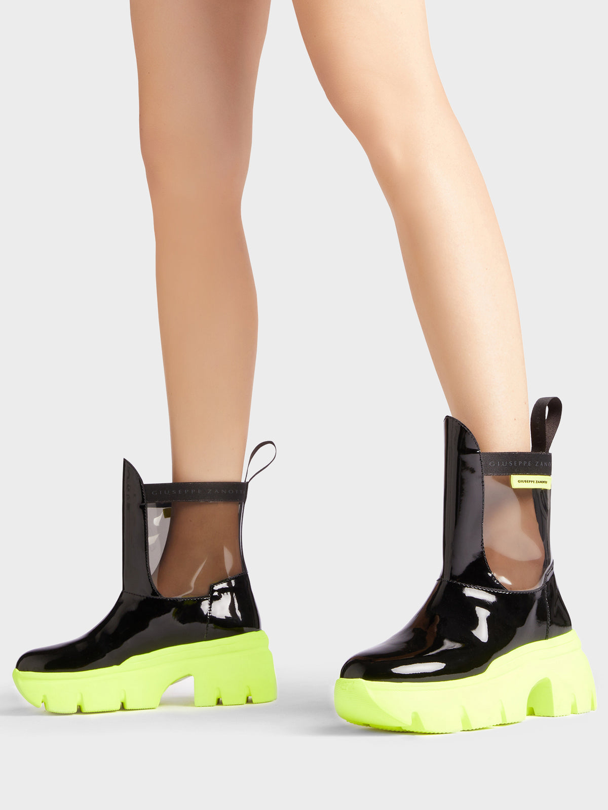 APOCALYPSE RIOT BOOTIE