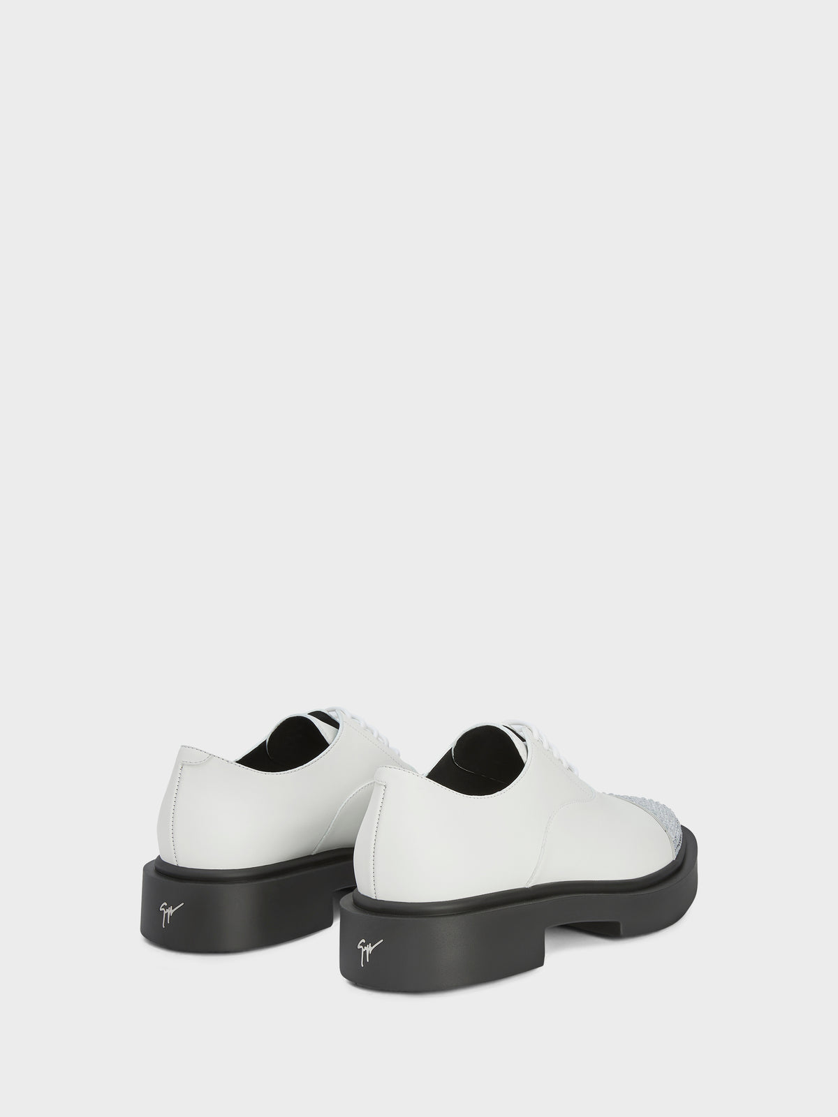 ARNHAU LACE UP