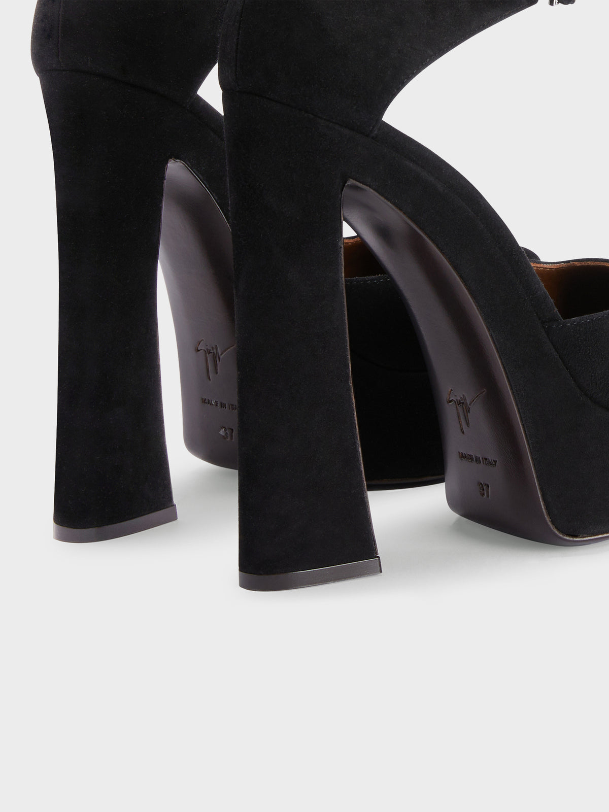 GUENDALINE PUMP D'ORSAY