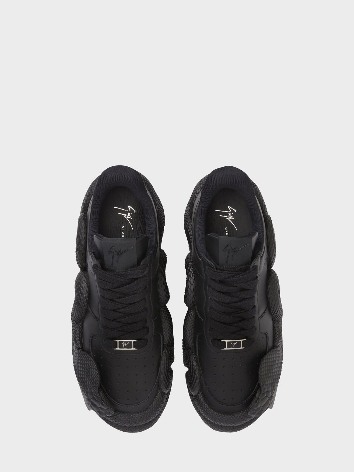 COBRAS LOW TOP