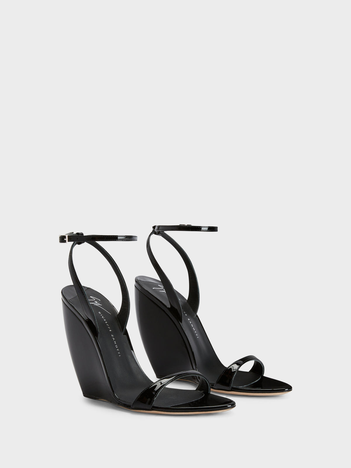 GINNYFER WEDGE