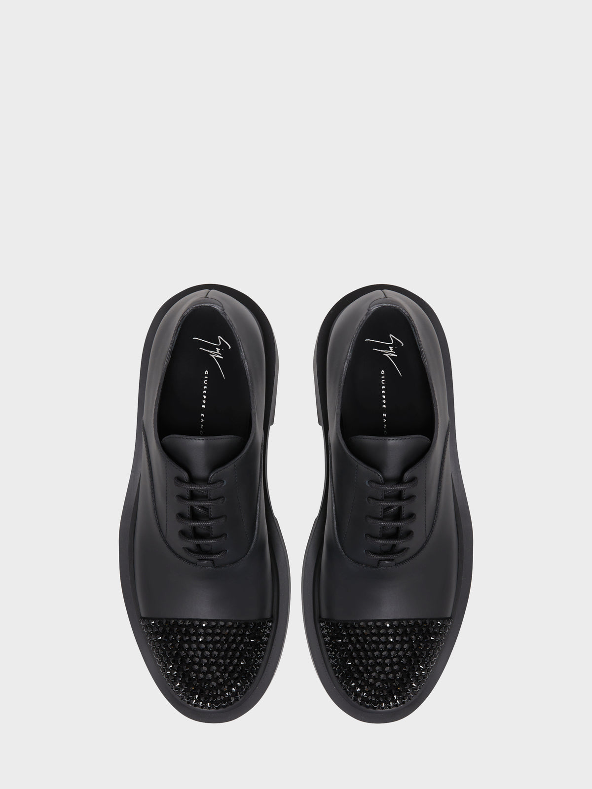 ARNHAU LACE UP