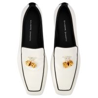 PIGALLE DICE - White - Loafers