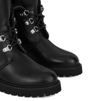 PHILLIS - Black - Boots
