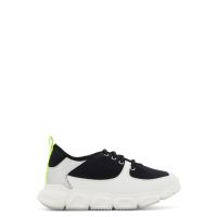 MARSHMALLOW - Black and white - Low-top sneakers