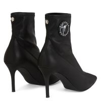 LADY ECLIPSIS - Black - Boots