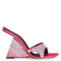AKIRA SHINE - Pink - Sandals