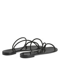 JULIANNE FLAT - Noir - Talons Plats