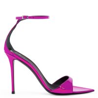 INTRIIGO STRAP - Fucsia - Sandals