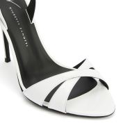 DOROTEE - White - Sandals