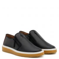 NORMAN - Black - Loafers