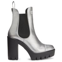 TONIX - Silver - Boots