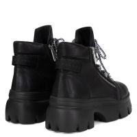 APOCALYPSE TREK - Black - Boots
