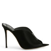 INTRIIGO MUSE - Black - Sandals