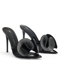 INTRIIGO CHARMANTE - Black - Sandals