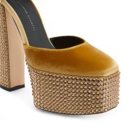 BEBE STRASS - Oro - Sandali