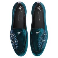 ALVARO STUDS - Green - Loafers