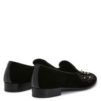 ALVARO STUDS - Black - Loafers