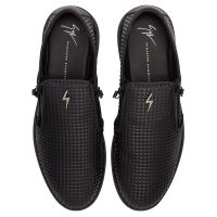 COOPER FLAT - Black - Loafers