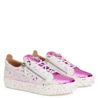 FRANKIE - Fucsia - Low-top sneakers