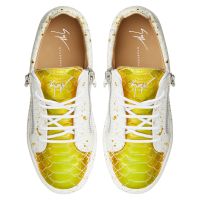 FRANKIE - Gold - Low-top sneakers