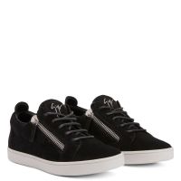 NICKI - Black - Low top sneakers