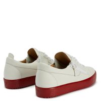 NICKI - White - Low top sneakers