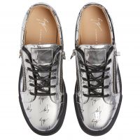 FRANKIE - Silver - Low top sneakers