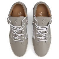 KRISS - Grey - Low-top sneakers