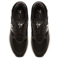 GZ RUNNER - Black - Low-top sneakers