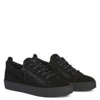 FRANKIE - Black - Low-top sneakers