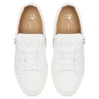 FRANKIE - White - Low-top sneakers