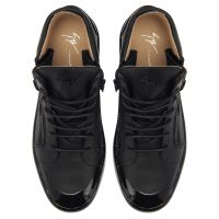 KRISS - Black - Mid top sneakers