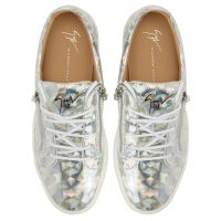 FRANKIE - Silver - Low-top sneakers