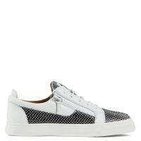 FRANKIE - Black and white - Low-top sneakers