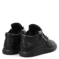 HAYDEN - Black - Low-top sneakers