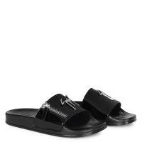 BRETT ZIP - Black - Flats