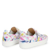 トップス Gail STAFF STYLING｜THE SHOP YOHJI YAMAMOTO