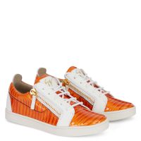 NICKI - Orange - Low-top sneakers