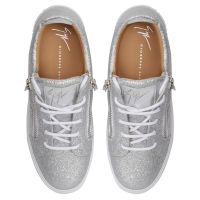 NICKI - Silver - Low-top sneakers
