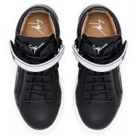 KRISS 1/2 JR. - Nero - Sneaker medie