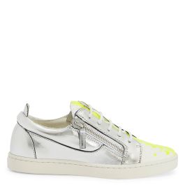 【関税込み】Giuseppe Zanotti カーキ Kashton スニーカー 美品 ジュゼッペザノッティ 金 蛇革 ミドルカット スニーカー 42