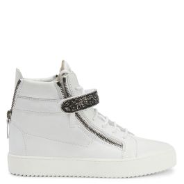 Guisppe Zanotti ハイカットビジュースニーカー Giuseppe Zanotti Spike Metallic Studded Sneaker Size 44 | eBay