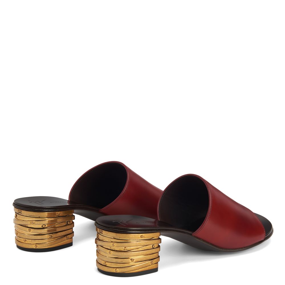 RHEA 40 - Red - Sandals