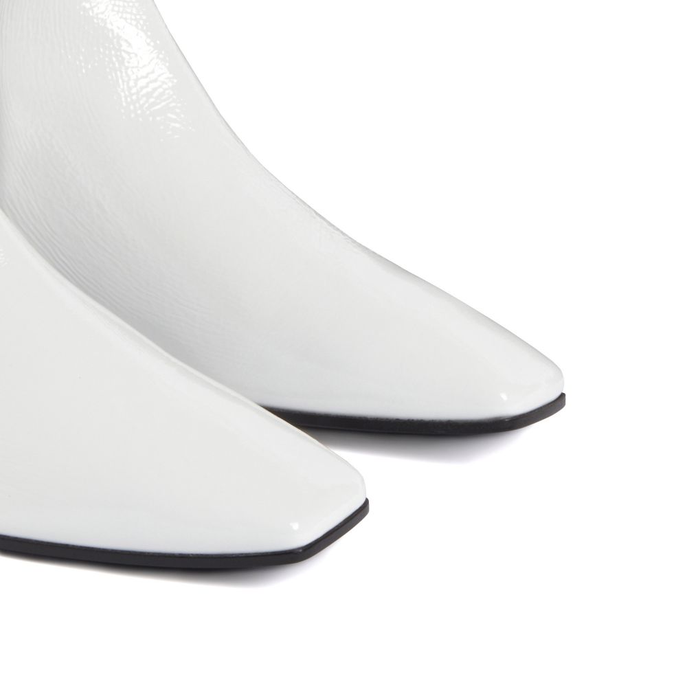 PIGALLE 05 - White - Boots